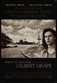 8h815 WHAT'S EATING GILBERT GRAPE 1sh '93 huge close up of Johnny Depp, Juliette Lewis