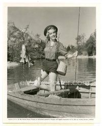 8k571 LEIGH SNOWDEN 8x10 still '56 the sexy blonde actress is a fishing enthusiast!