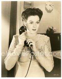 8k811 ROSALIND RUSSELL deluxe 7.25x9.25 still '41 close up holding phone from They Met in Bombay!