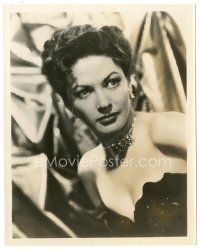 8k999 YVONNE DE CARLO 8x10 still '40s head & shoulders portrait of the beautiful actress!