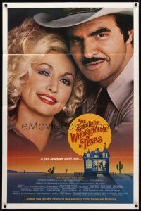 8p088 BEST LITTLE WHOREHOUSE IN TEXAS advance 1sh '82 close-up of Burt Reynolds & Dolly Parton!
