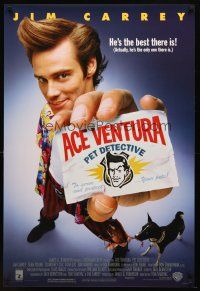 8s014 ACE VENTURA PET DETECTIVE 1sh '94 Jim Carrey tries to find Miami Dolphins mascot!