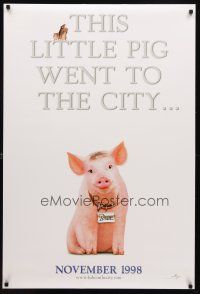 8s054 BABE PIG IN THE CITY teaser DS 1sh '98 cute image of director George Miller's talking pig!