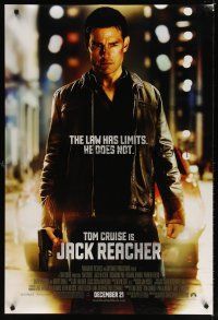 8s422 JACK REACHER advance DS 1sh '12 great image of Tom Cruise, he has no limits!