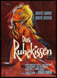 8t222 LOVE ON A PILLOW German 33x47 '62 great artwork of sexiest Brigitte Bardot!