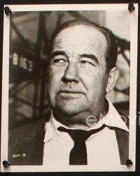 8w436 BRODERICK CRAWFORD 3 8x10 stills '40s-60s at home & a c/u publicity still for Convicts 4!