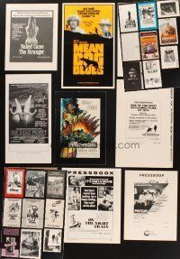 8x082 LOT OF 27 UNCUT PRESSBOOKS '60s-90s great advertising from a variety of movies!
