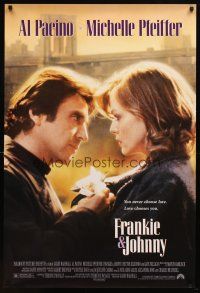 9a281 FRANKIE & JOHNNY 1sh '91 close up of Al Pacino & Michelle Pfeiffer!