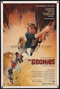 9a322 GOONIES 1sh '85 Josh Brolin, teen adventure classic, Drew Struzan art!