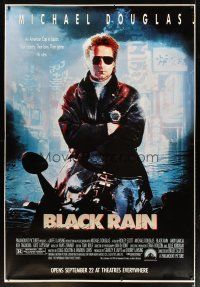 9c493 BLACK RAIN bus stop '89 Ridley Scott, Michael Douglas is an American cop in Japan!