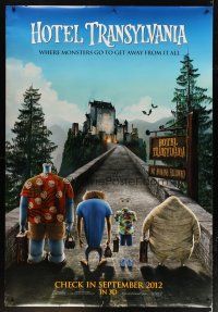 9c502 HOTEL TRANSYLVANIA DS bus stop '12 where monsters go to get away from it all!