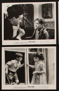 9j286 HAND IN HAND 14 8x10 stills '61 John Gregson, religion, the picture they're all talking about!