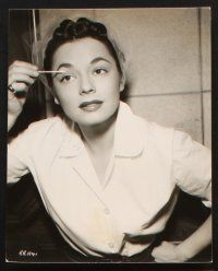 9j478 RUTH ROMAN 8 7.75x9.5 stills '50s wonderful candid portraits fixing her hair & makeup!
