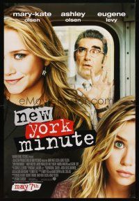 9k541 NEW YORK MINUTE advance DS 1sh '04 wonderful images of twins Ashley Olsen, Mary-Kate Olsen!