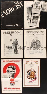 9r171 LOT OF 9 CUT PRESSBOOKS '70s The Exorcist, Tom Horn, Winnie the Pooh & more!