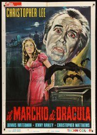 9s276 SCARS OF DRACULA Italian 1p '70 Tarantelli art of vampire Christopher Lee, Hammer horror!