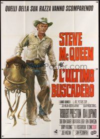 9s064 JUNIOR BONNER Italian 2p '72 Casaro art of rodeo cowboy Steve McQueen carrying saddle!