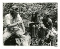 9t112 DELIVERANCE candid 8x10 still '72 John Boorman on set with Jon Voight& his girlfriend!