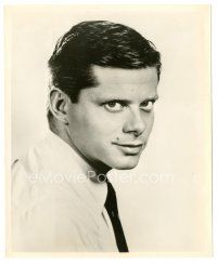 9t623 HOW TO SUCCEED IN BUSINESS WITHOUT REALLY TRYING 8x10 still '67 c/u of Robert Morse!