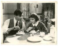 9t643 IT HAPPENED ONE NIGHT 8x10 still '34 Clark Gable & Claudette Colbert having coffee & donuts!