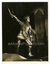 9t646 IVOR NOVELLO deluxe stage play 7.5x10 still '20s in costume as Henry V by Angus McBean!