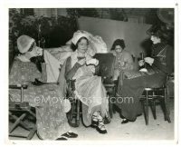 9t234 QUALITY STREET candid 8x10 still '37 Katharine Hepburn knitting with Bainter & Winwood on set