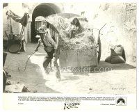 9t836 RAIDERS OF THE LOST ARK 8x10 still '81 Harrison Ford with whip & Karen Allen in hay wagon!