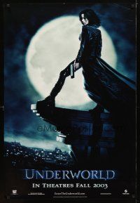9w802 UNDERWORLD teaser 1sh '03 great full-length image of Kate Bekinsale w/moon & gun!