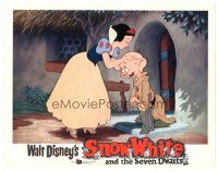 9y855 SNOW WHITE & THE SEVEN DWARFS LC R67 Disney, Snow White leaning over to kiss Dopey!