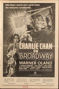 1e112 CHARLIE CHAN ON BROADWAY pressbook '37 Asian detective Warner Oland in New York City!