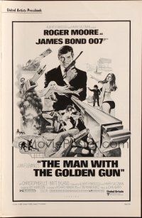 1e154 MAN WITH THE GOLDEN GUN pressbook '74 art of Roger Moore as James Bond by Robert McGinnis!