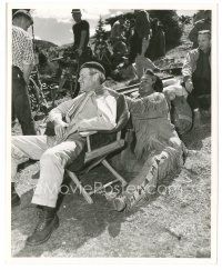 1h002 ACROSS THE WIDE MISSOURI deluxe candid 8x10 still '51 Naish fixes Wellman's stiff neck!