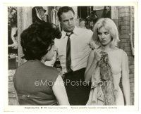 1h484 FUGITIVE KIND 8x10 still '60 c/u of Marlon Brando between Anna Magnani & Joanne Woodward!