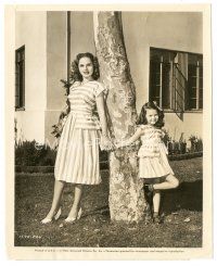 1h117 LITTLE MISS BIG candid 8x10 still '46 cute Beverly Simmons & Dorothy Morris play sisters!