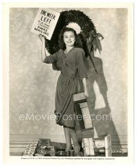 1h629 LOIS COLLIER 8x10 still '45 telling everyone they have 1 more week to mail Christmas gifts!