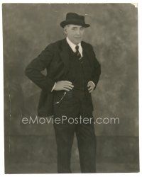 1h640 MACK SENNETT deluxe 8x10 still '30s full-length in great suit, tie & hat with hands on hips!