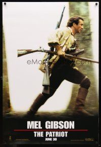 1j573 PATRIOT teaser DS 1sh '00 huge close up image of Mel Gibson running w/guns!