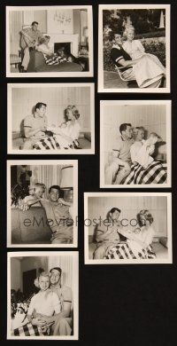 1p134 LOT OF 7 DEAN MARTIN CANDID 4x5 PHOTOS '50s great images at home with his family!