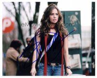 1r0927 ELIZA DUSHKU signed color 8x10 REPRO still '00s waist high close up portrait of the sexy star
