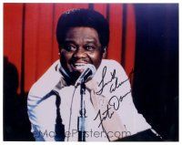 1r0938 FATS DOMINO signed color 8x10 REPRO still '90s wonderful portrait performing at microphone!