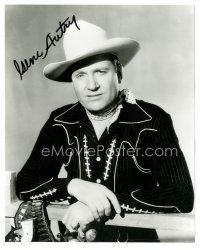 1r0955 GENE AUTRY signed 8x10 REPRO still '80s great portrait of the famous cowboy star!