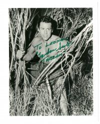 1r0969 GORDON SCOTT signed 8x10 REPRO still '80s crouching in the bushes in his loincloth as Tarzan!