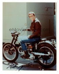 1r0982 HENRY WINKLER signed color 8x10 REPRO still '80s on motorcycle as Fonzi from Happy Days!