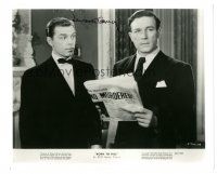 1r1079 LAWRENCE TIERNEY signed 8x10 REPRO still '80s c/u reading newspaper from Born to Kill!