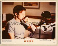 1r0218 WORLD ACCORDING TO GARP signed LC #4 '82 by Robin Williams, who's sitting at his typewriter!