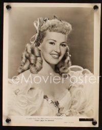 1x662 BETTY GRABLE 7 8x10 stills '30s-50s great sexy portraits of 20th Century-Fox's singing star!