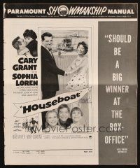 1y815 HOUSEBOAT pressbook '58 romantic close up of Cary Grant & beautiful Sophia Loren!