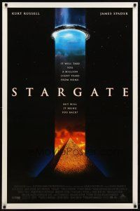 2b740 STARGATE 1sh '94 Kurt Russell, James Spader, a million light years from home!