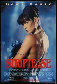2b748 STRIPTEASE int'l 1sh '96 different image of sexy stripper Demi Moore!