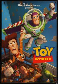 2b781 TOY STORY DS 1sh '95 Disney & Pixar cartoon, great image of Buzz & Woody flying!